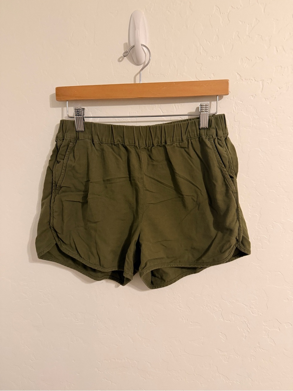 Madewell Olive Green Casual Pull-On Shorts